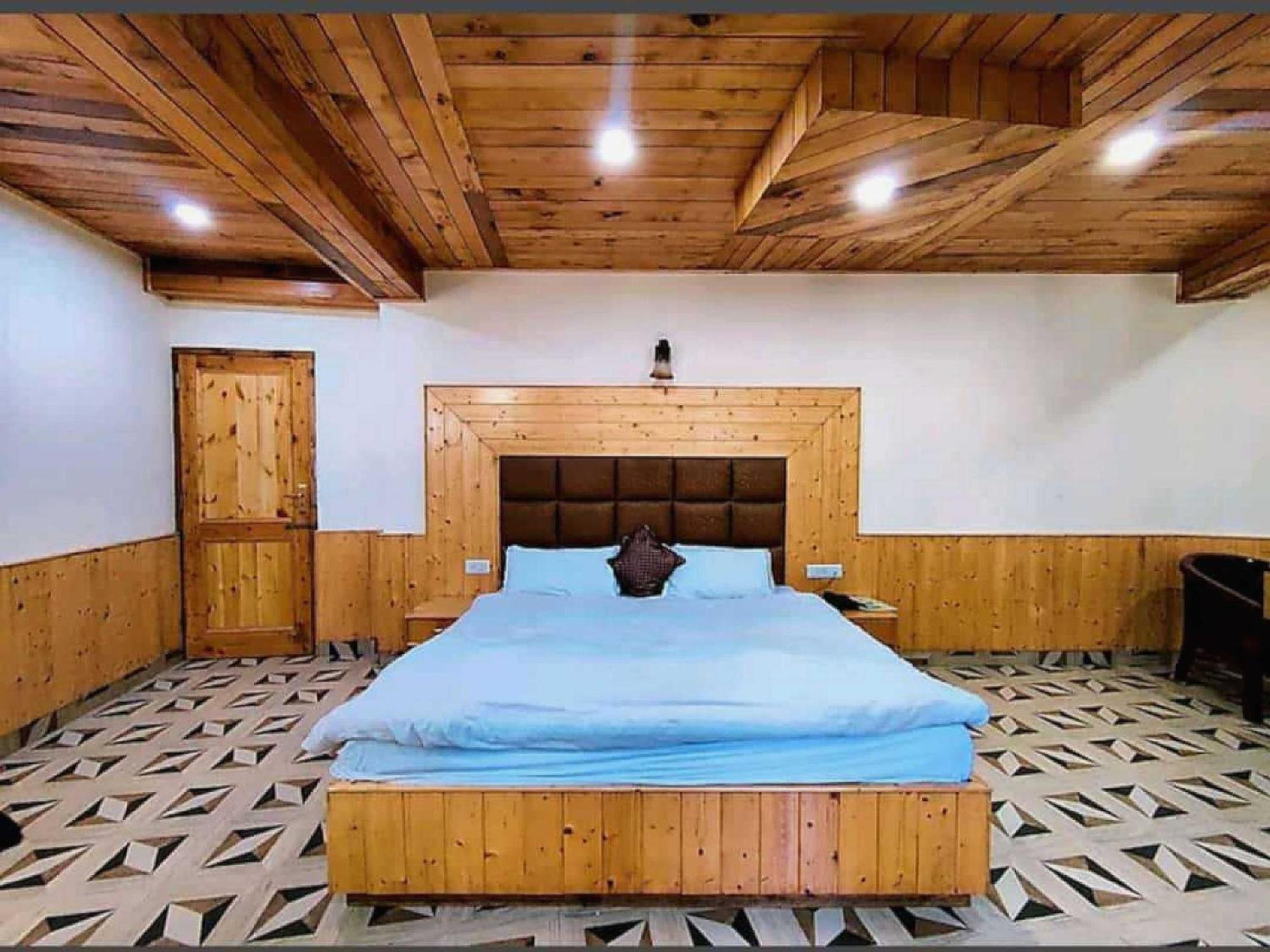 Hotel O Antriksh Cottage Manāli エクステリア 写真