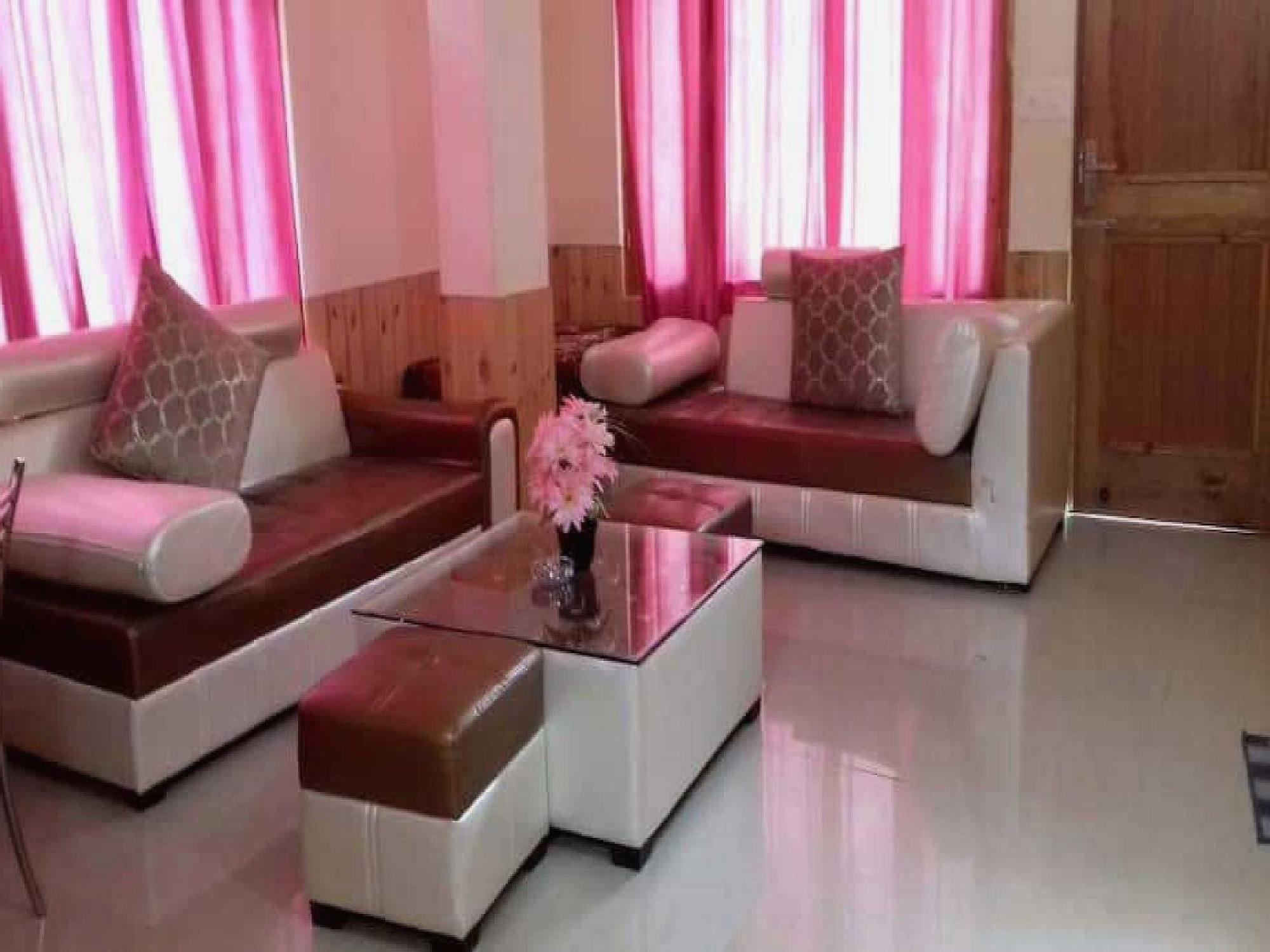 Hotel O Antriksh Cottage Manāli エクステリア 写真