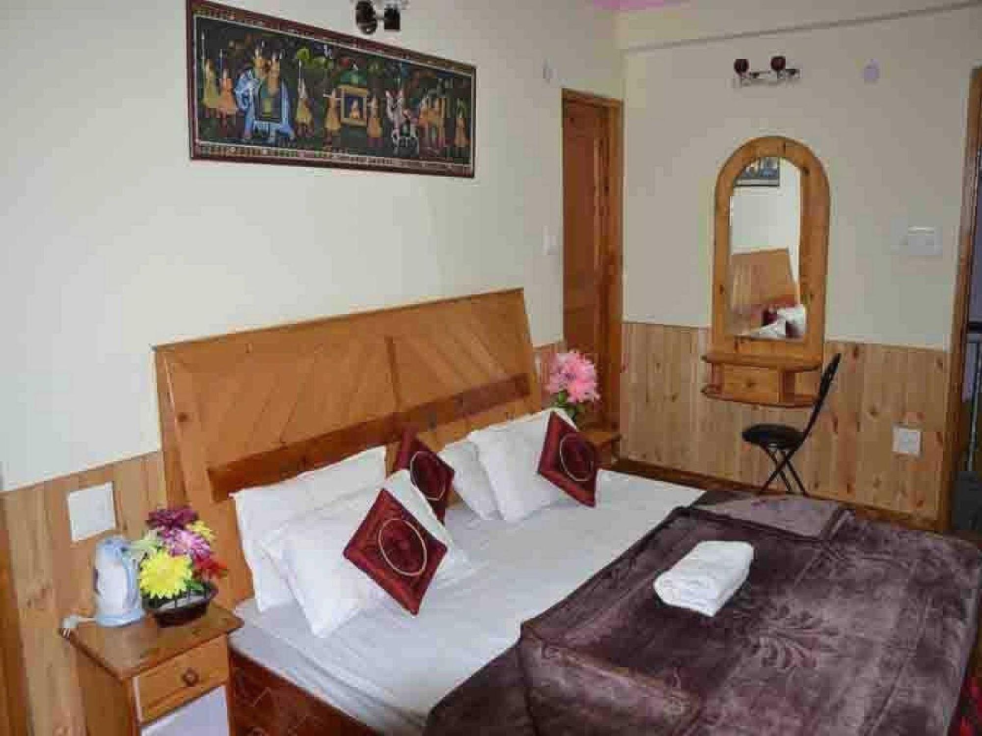 Hotel O Antriksh Cottage Manāli エクステリア 写真
